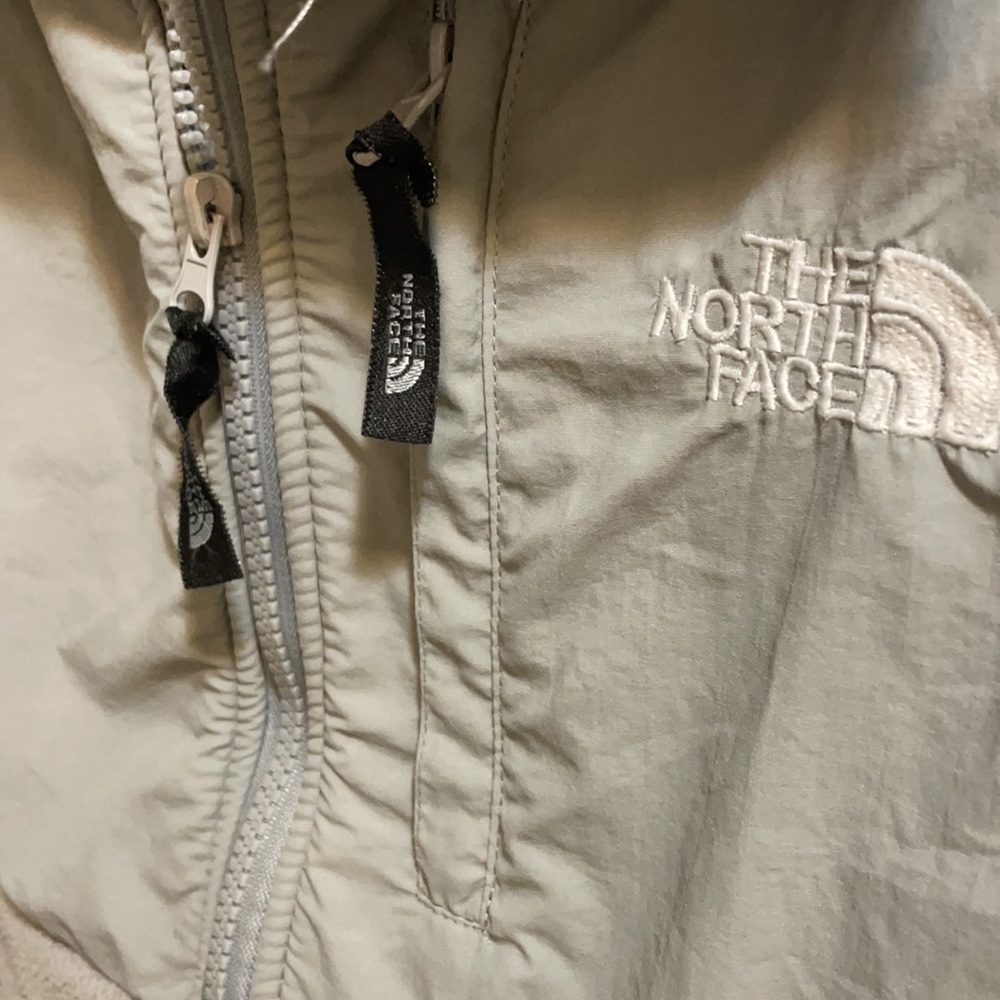 North Face Small Jacket Light Gray - image 4